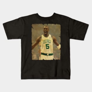 Kevin Garnett - Vintage Design Of Basketball Kids T-Shirt
